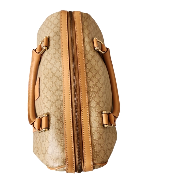 CELINE - Picture 16 of 16